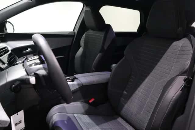 Peugeot 5008 (2025) thumbnail 8