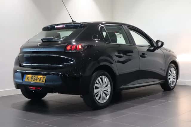 Peugeot 208 (2021) thumbnail 5