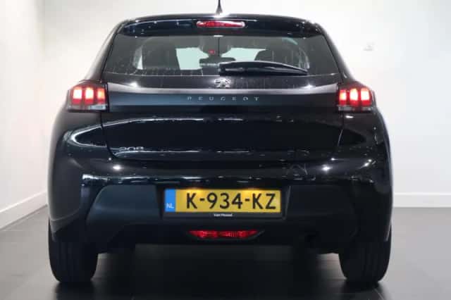 Peugeot 208 (2021) thumbnail 6