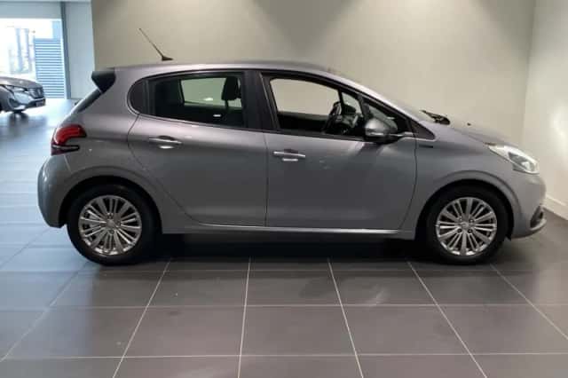 Peugeot 208 (2019) thumbnail 6