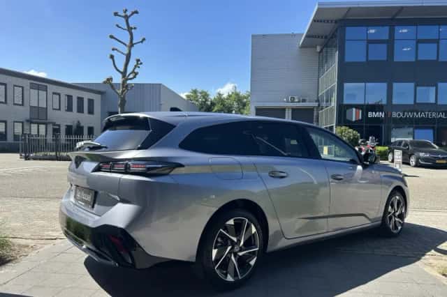Peugeot 308 (2025) thumbnail 5