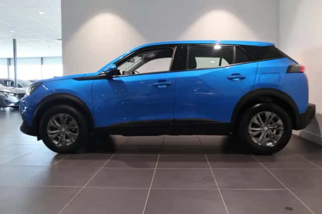 Peugeot 2008 (2021) thumbnail 4