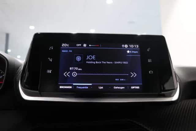 Peugeot 208 (2021) thumbnail 14