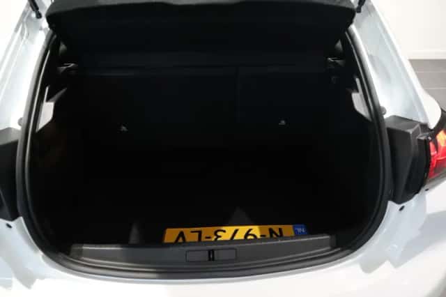 Peugeot 208 (2021) thumbnail 19