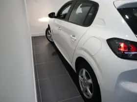 Peugeot 208 (2021) thumbnail 20