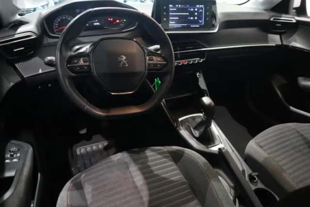Peugeot 208 (2021) thumbnail 10