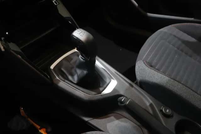 Peugeot 208 (2021) thumbnail 16