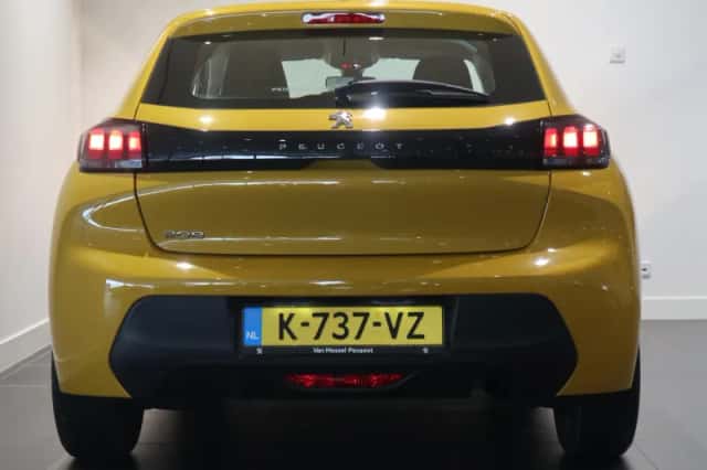 Peugeot 208 (2021) thumbnail 6