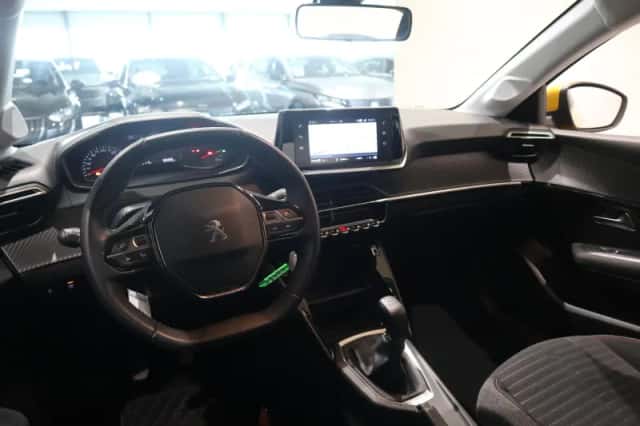 Peugeot 208 (2021) thumbnail 9