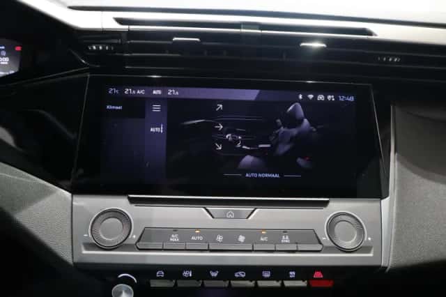 Peugeot 308 (2022) thumbnail 15