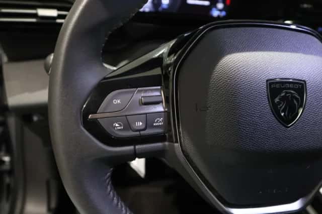 Peugeot 308 (2022) thumbnail 17