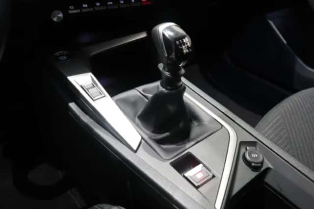 Peugeot 308 (2022) thumbnail 19
