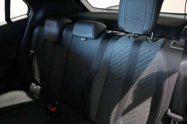 Peugeot 2008 (2025) thumbnail 10