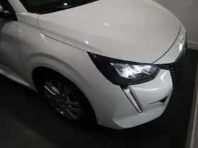 Peugeot 208 (2021) thumbnail 21