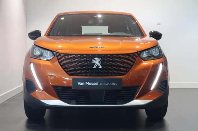 Peugeot e-2008 (2023) thumbnail 3