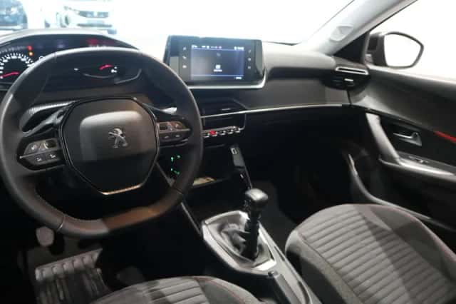 Peugeot 2008 (2022) thumbnail 11