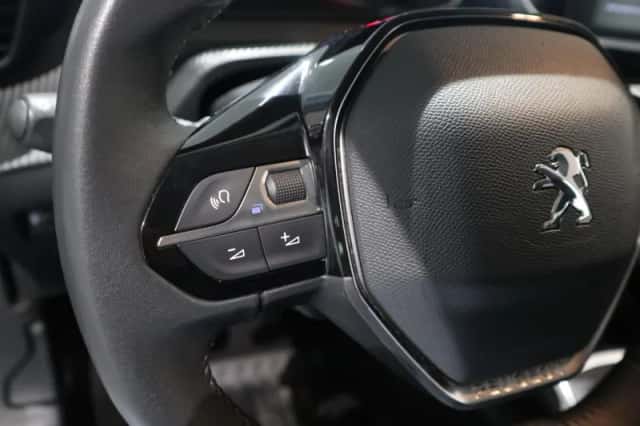 Peugeot 2008 (2022) thumbnail 13