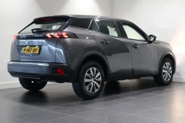 Peugeot 2008 (2022) thumbnail 5