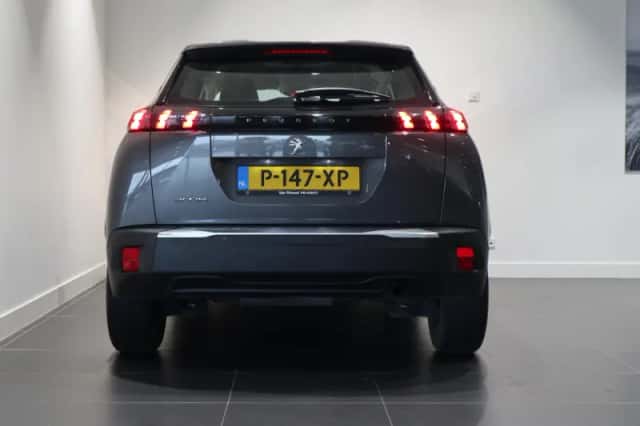 Peugeot 2008 (2022) thumbnail 6