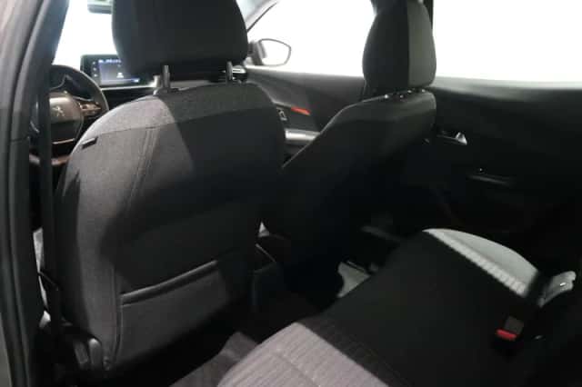 Peugeot 2008 (2022) thumbnail 10