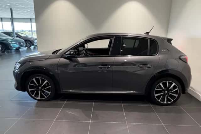 Peugeot 208 (2021) thumbnail 3