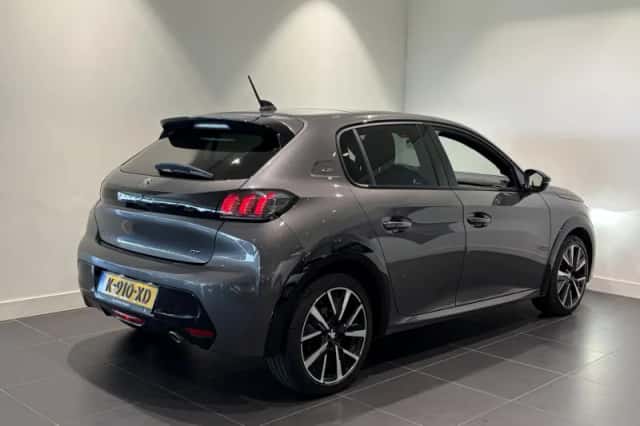 Peugeot 208 (2021) thumbnail 4