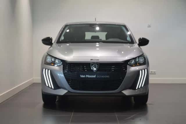 Peugeot 208 (2025) thumbnail 3
