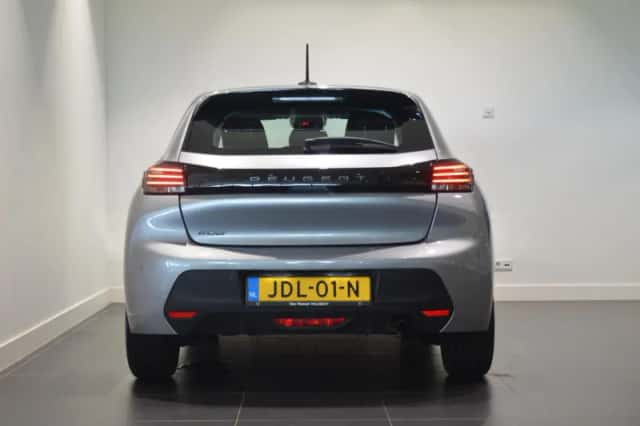 Peugeot 208 (2025) thumbnail 6