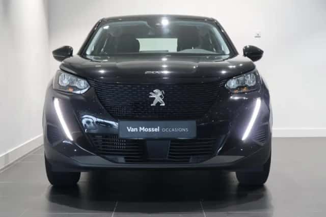 Peugeot 2008 (2022) thumbnail 2