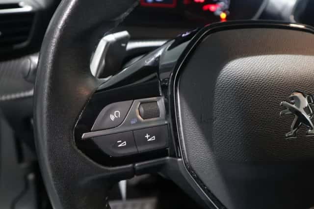 Peugeot 2008 (2022) thumbnail 11