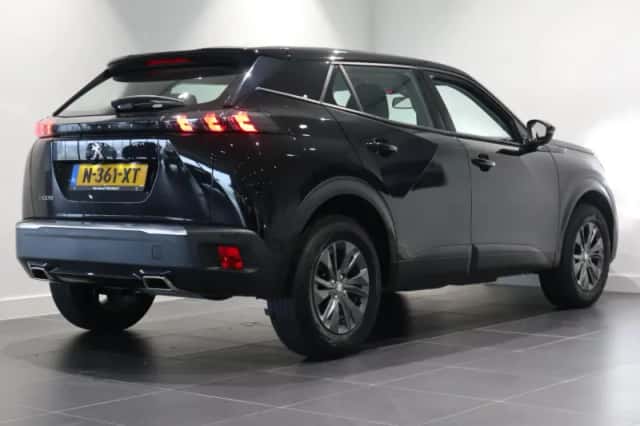 Peugeot 2008 (2022) thumbnail 4