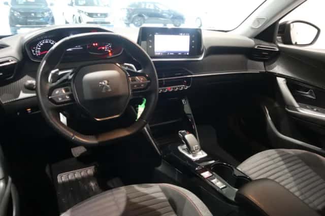 Peugeot 2008 (2022) thumbnail 8