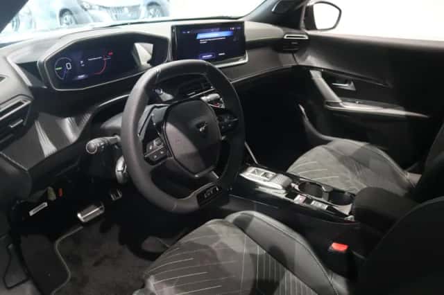 Peugeot e-2008 (2025) thumbnail 4