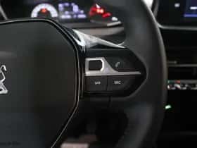 Peugeot 208 (2022) thumbnail 14
