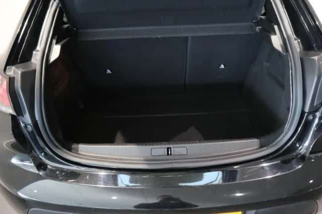 Peugeot 208 (2022) thumbnail 19