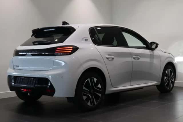 Peugeot 208 (2025) thumbnail 5