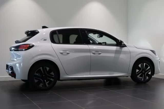Peugeot 208 (2025) thumbnail 7