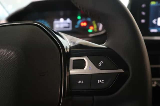 Peugeot e-208 (2024) thumbnail 14