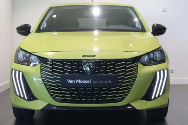 Peugeot e-208 (2024) thumbnail 3