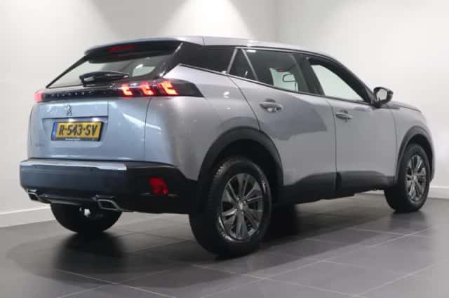 Peugeot 2008 (2022) thumbnail 3