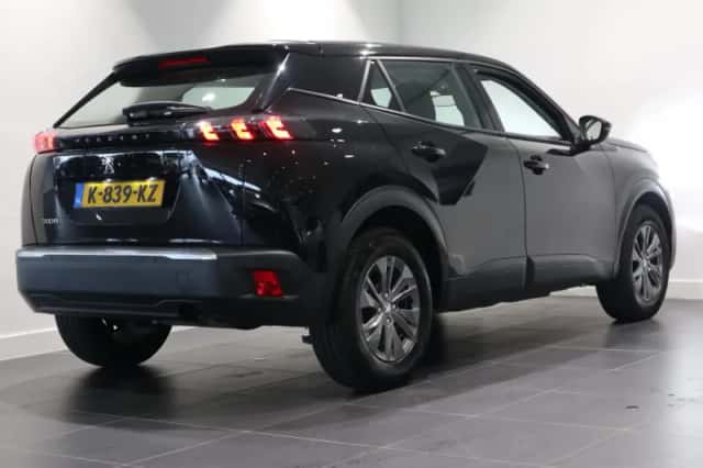 Peugeot 2008 (2021) thumbnail 5