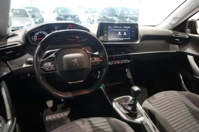 Peugeot 2008 (2021) thumbnail 10