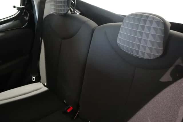 Peugeot 108 (2021) thumbnail 10