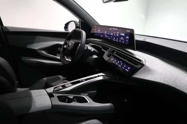Peugeot E-5008 (2025) thumbnail 33