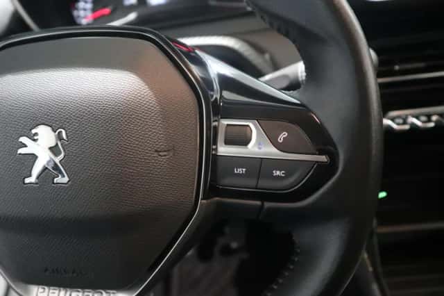 Peugeot 2008 (2021) thumbnail 14