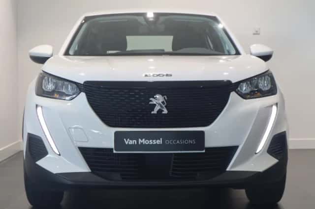 Peugeot 2008 (2021) thumbnail 3