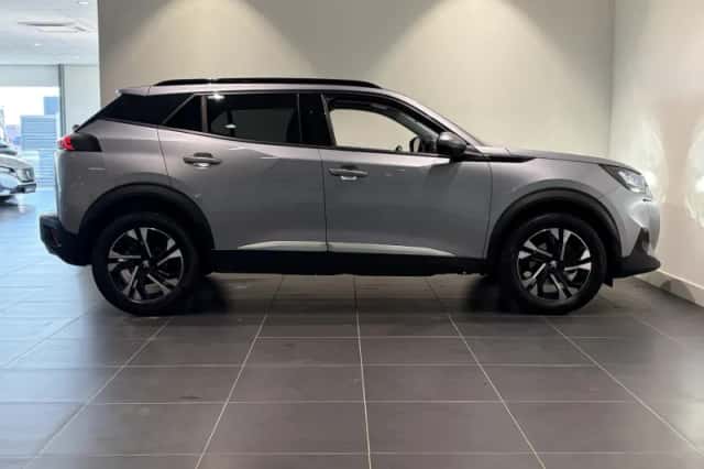 Peugeot 2008 (2020) thumbnail 6