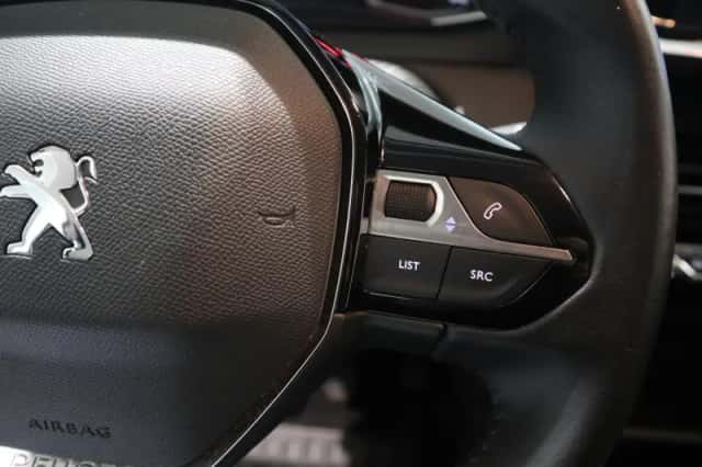 Peugeot 2008 (2021) thumbnail 14