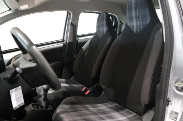 Peugeot 108 (2019) thumbnail 8