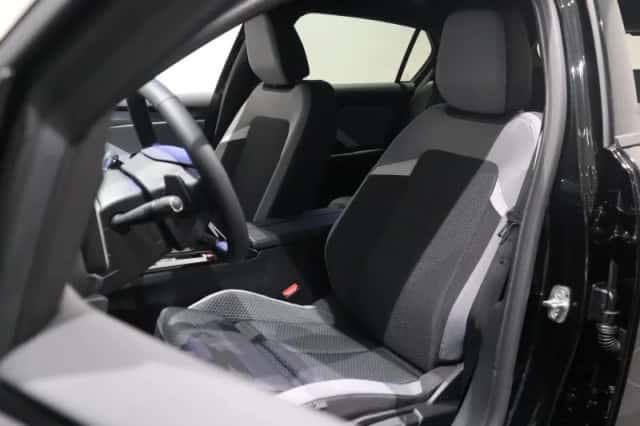 Opel Astra (2025) thumbnail 9